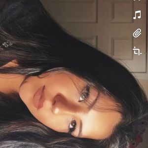 Meet your Posher, Marissa